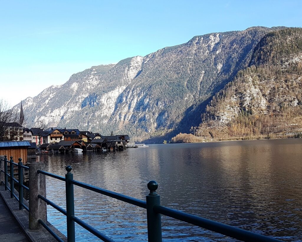 Hallstat Lake View